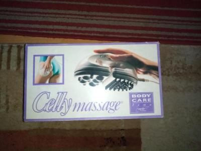 masážní přístroj Celly massage