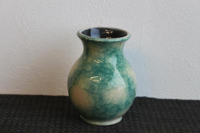 G. Keramická váza 15,5 cm