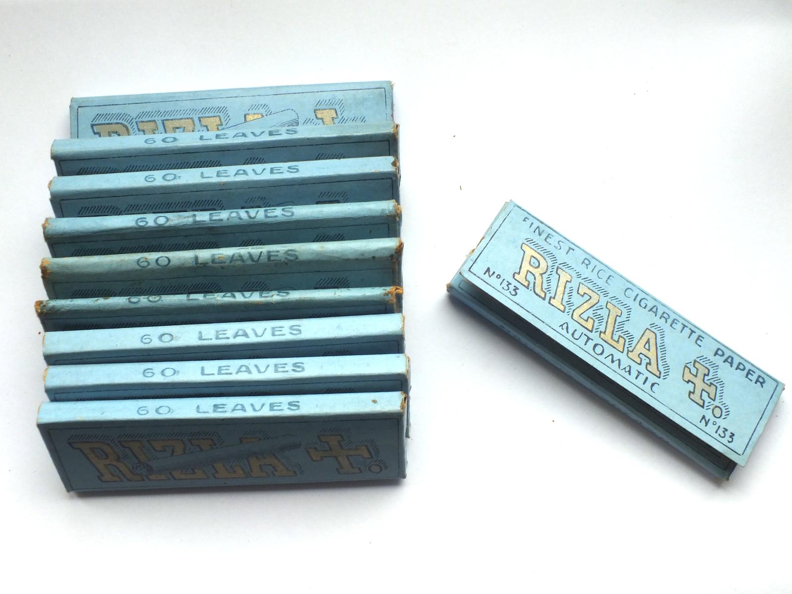 Staré cigaretové papírky - Rizla cigarety (modré) cena za 1 balení - Zberateľstvo