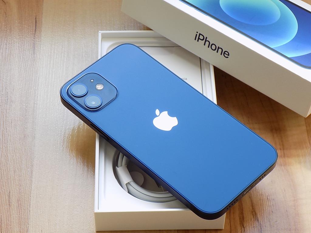 APPLE iPhone 12 128GB Blue - ZÁRUKA - TOP STAV - Mobily a chytrá elektronika