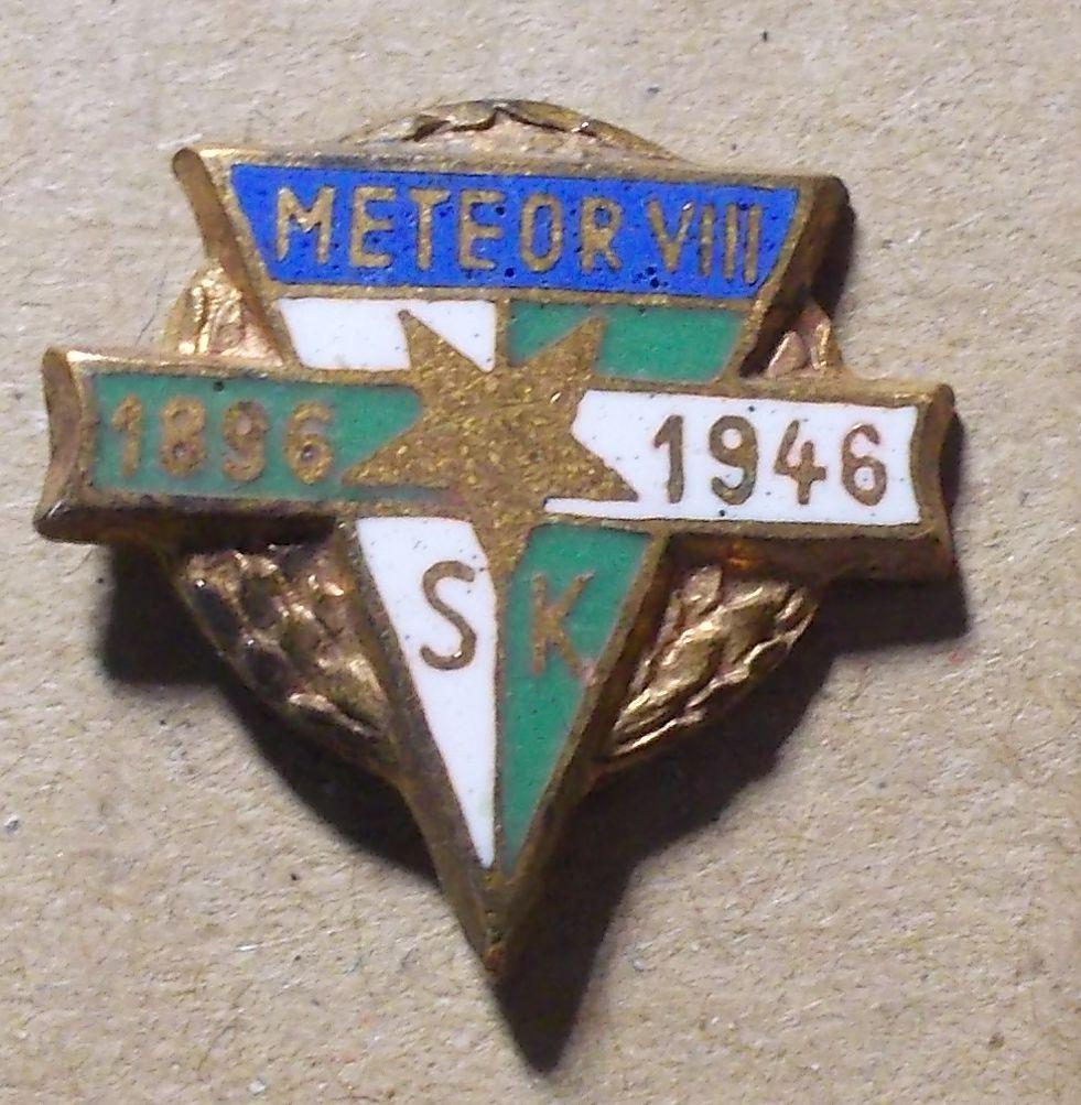 odznak sport  kopaná SK Meteor  Praha   - Odznaky, nášivky a medaile