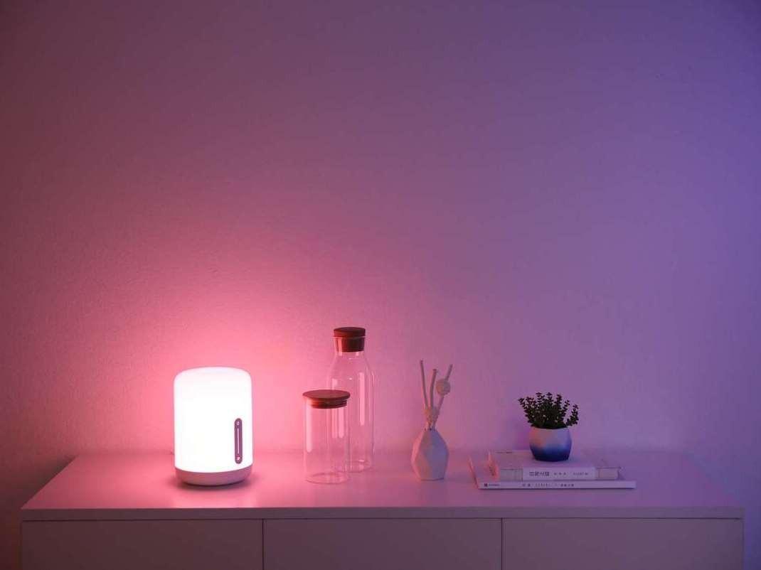 Xiaomi Mi Bedside Lamp 2 - chytrá stolní LED lampička, bílá + barevná - Zařízení pro dům a zahradu