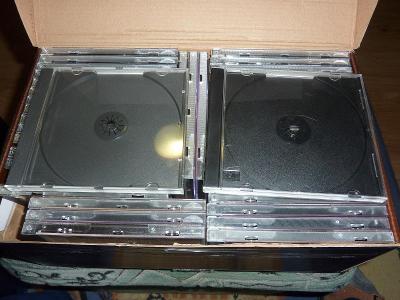 KRABIČKY NA CD-DVD atd. - 40 x KLASICKÉ ------------- H-797