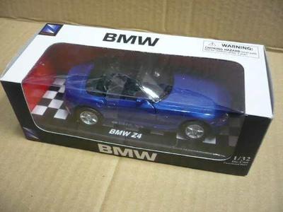 Sběratelský model auto BMW Z4 (New-Ray Toys) 1:32