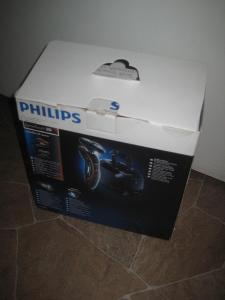 elektrický holicí strojek Philips