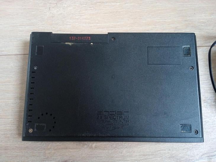 Sinclair ZX spectrum + zdroj