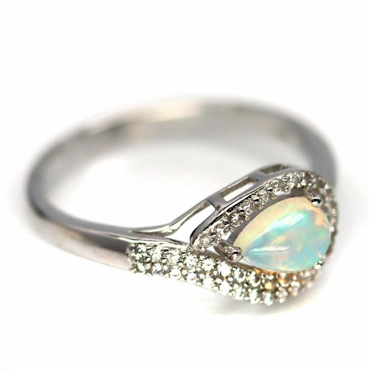 Přepychový prsten s přírodním duhovým opálem - Starožitné šperky