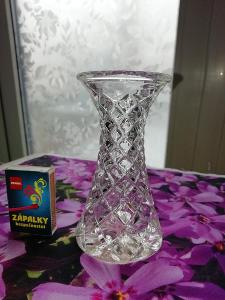 3x skleněná váza / vázička - lité sklo