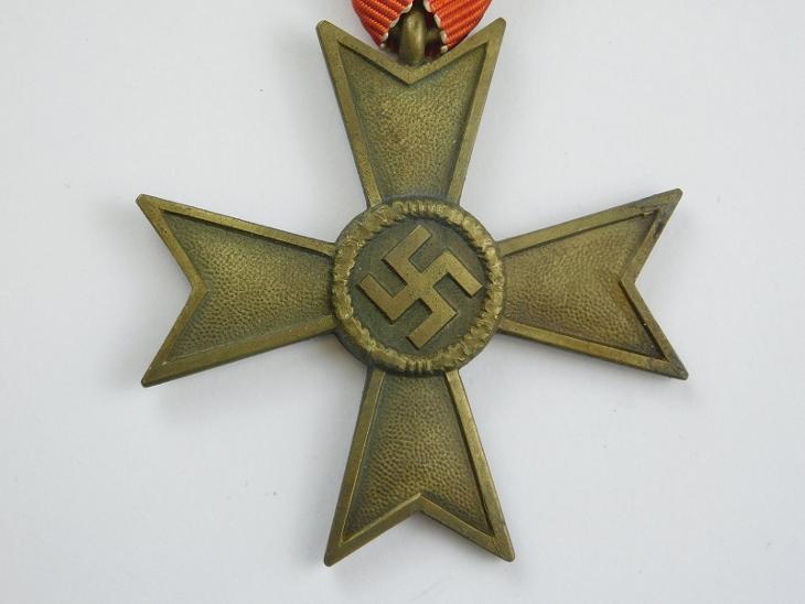 Německá říše - Záslužný kříž II. třídy - bez mečů - na rakouské stuze - Faleristika