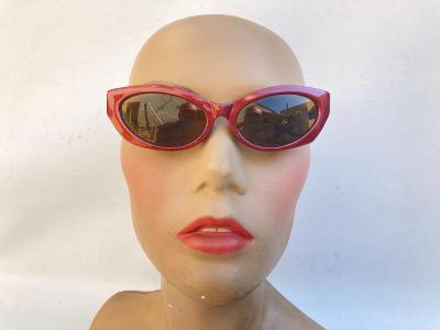 Retro dámské sluneční brýle - metalická červená 