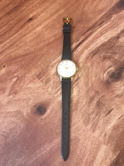 Zlaté starožitné náramkové hodinky Prim 1967 - Starožitnosti