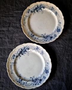 Dva starožitné talíře Villeroy&Boch, Fausta. Cca 1873. Ø 18 cm