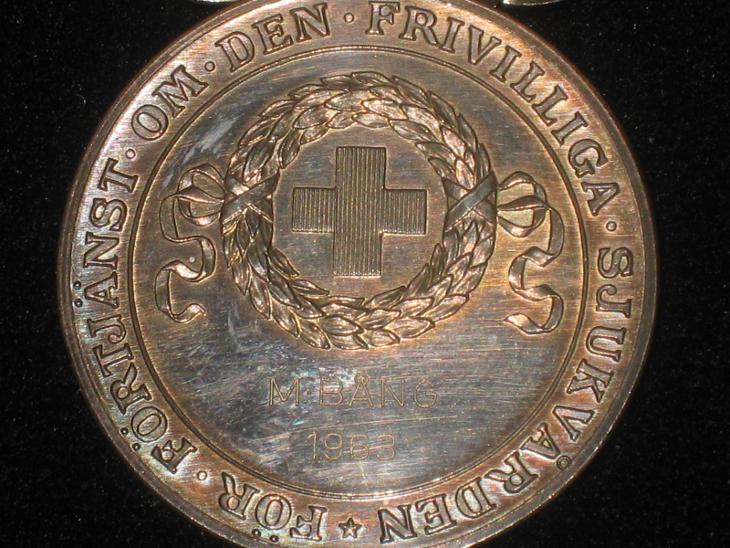 Medaile Za zásluhy o dobrovolnou zdravotní péči Gustav VI, stříbro - Faleristika