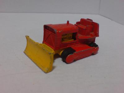 MB16-Case Tractor