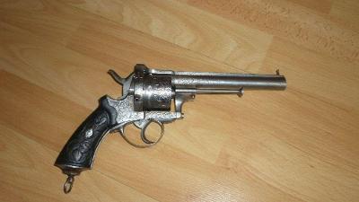 Vojenský revolver LEFOŠ cal. 12 mm