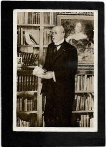 T. G. Masaryk, v knihovně, Božena Němcová, ca 1935
