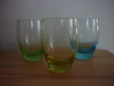 Štamprle, panák, staré skleničky - 3ks - barevné