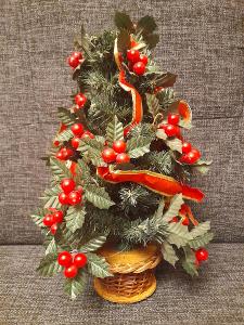 Menší dekorativní vánoční stromek 35 cm (umělý)