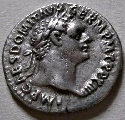 Řím Domitian Denár 81-96 n. l. Ag 3,05 gr. 19mm XF č00019 