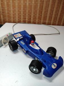 Tyrrell  jezdí a zatáčí kdn ites