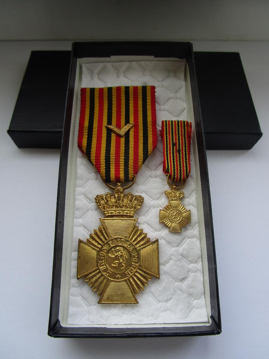 Belgické království - Vojenské vyznamenání s miniaturou v původní etui - Sběratelství