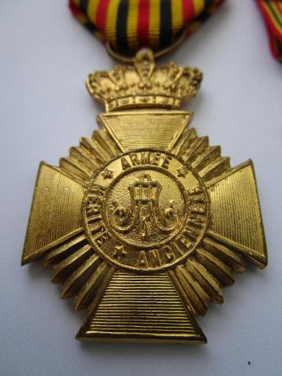 Belgické království - Vojenské vyznamenání s miniaturou v původní etui