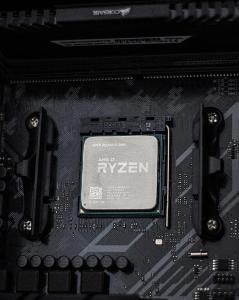 Procesor AMD Ryzen 5 2600 + Chladič DeepCool GAMMAXX 300