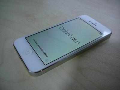 iPhone 5 16GB Bílý