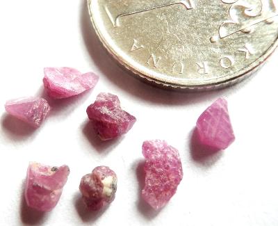 Rubín - Indie - menší přírodní krystaly