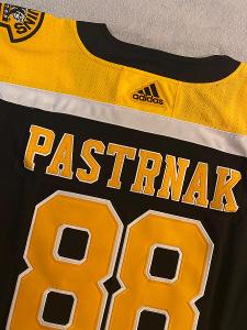 Dres NHL Boston Bruins David Pastrňák 88 hokej vel. 52