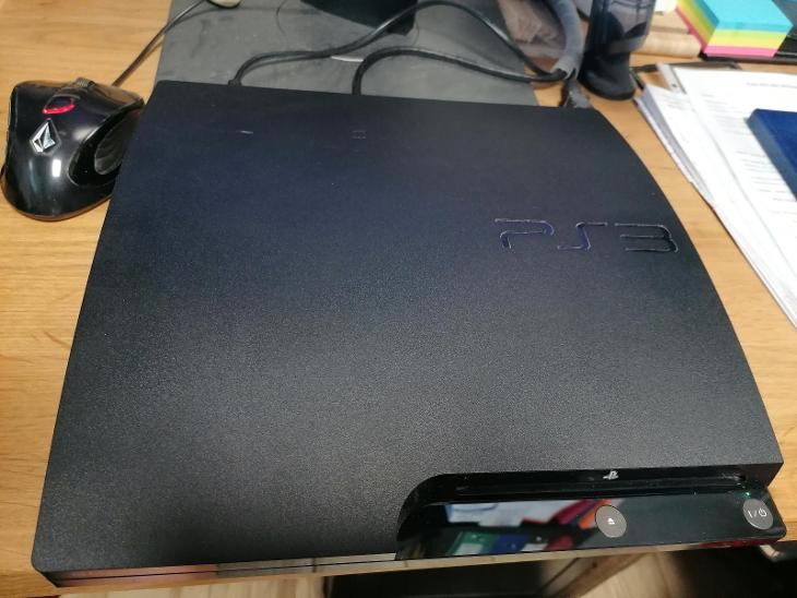 PS3 - SONY Playstation 3 SLIM 250GB 2x bezdrátový ovladač + HDMI + HRA