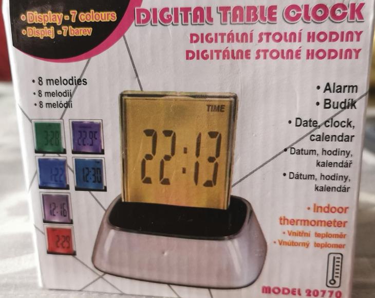 Digitální stolní hodiny - nové 