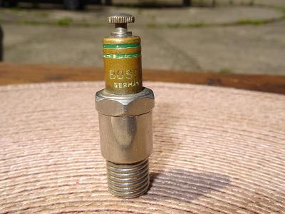 Starý zapalovač - 4 - svíčka Bosch Germany - od kačky