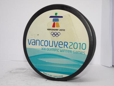 VZÁCNÝ kanadský originál CANADA OLYMPIC hokej puk ZOH 2010 VANCOUVER