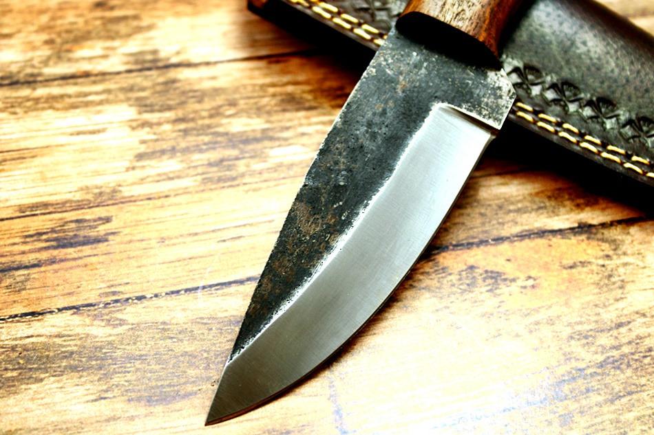 7/ Lovecky nůž. Nůž z vysoce uhlíkové oceli 1095. Bushcraft - Sport a turistika