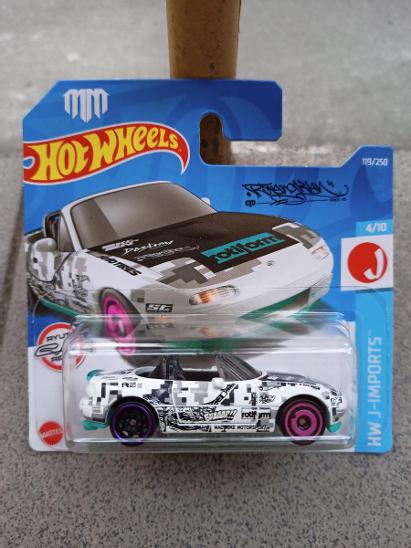 Hot wheels mazda miata