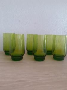 Prodám krásné staré zelené skleničky 