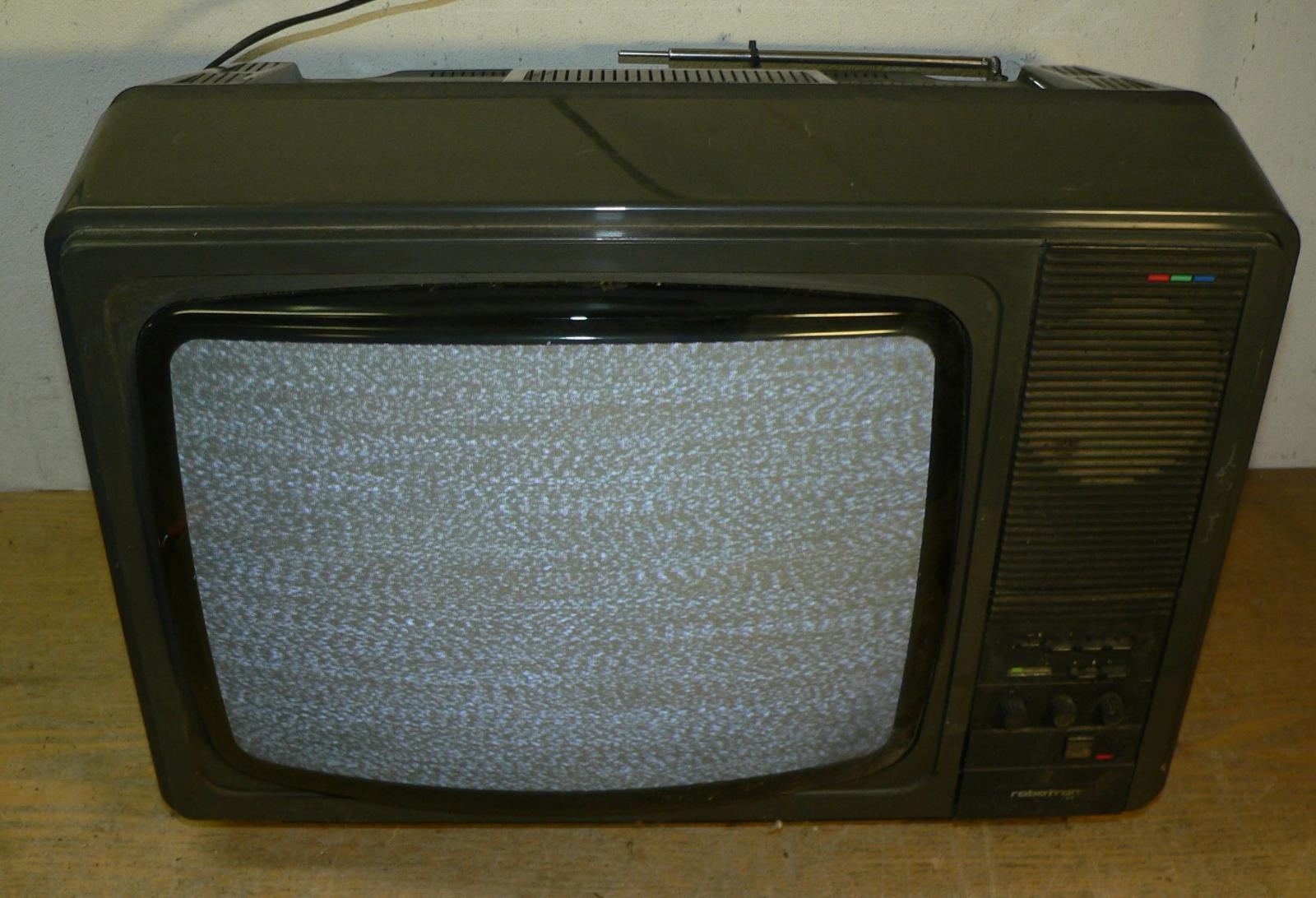 Přenosná barevná televize ROBOTRON z NDR - Starožitnosti