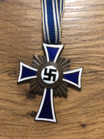 Německý  kříž matek v bronzu - Vojenské sběratelské předměty