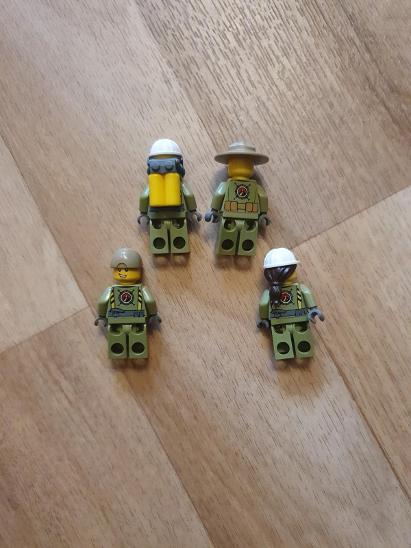 Lego figurky originální/vulkán expedice sopka