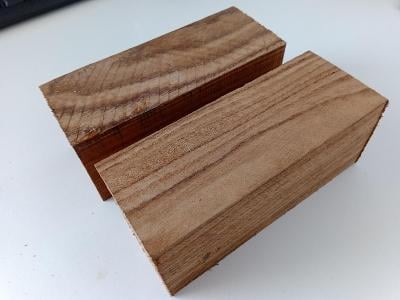 Exotické dřevo - Palisandr Santos cca 50x50x130mm