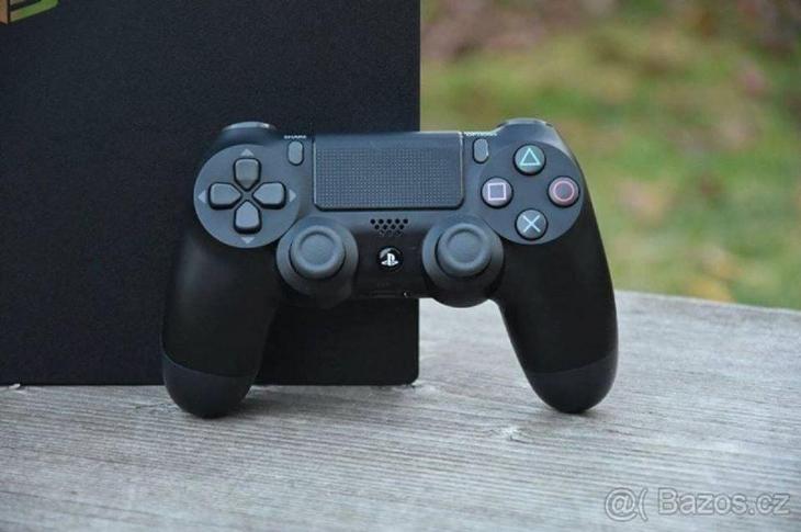 Playstation 4 PRO 1TB nepoškozený, tichý a plně fukční