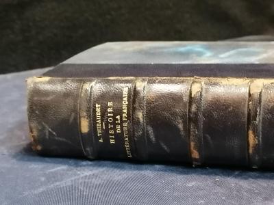 St. kniha A. THIBAUDET - HISTOIRE DELA LIT. FRANCAISE 1789