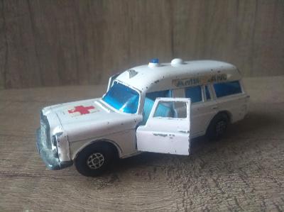 Matchbox Speed Kings K-26 MERCEDES BENZ Ambulance,vel.10,5cm (England)