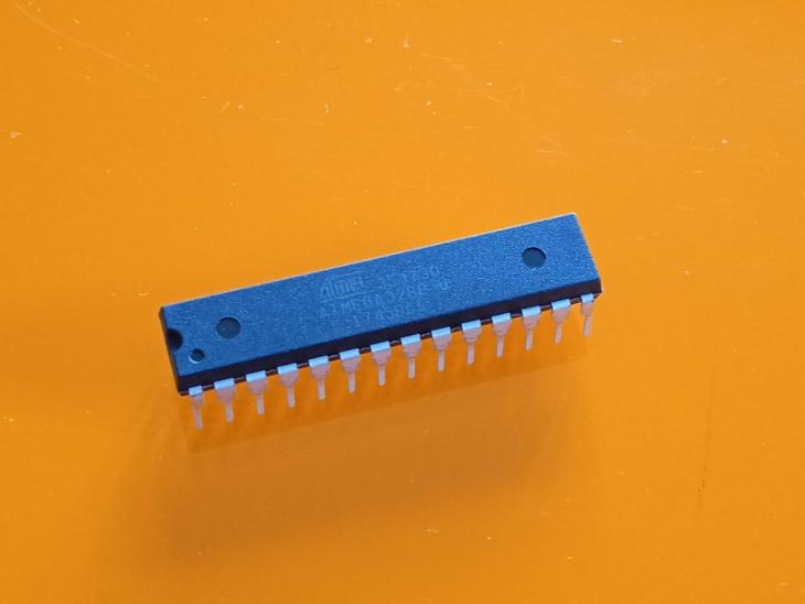Mikrokontrolér Atmega328P-PU DIP28 s nahraným Arduino UNO bootloaderem