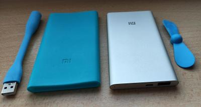 Xiaomi Mi powerbank 3100mah+ powerbank 1900 + bonus 2x vetracek