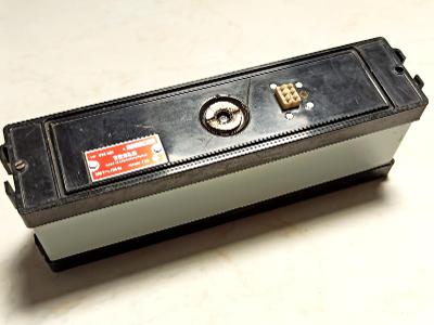 Radiostanice 017 - napájecí adaptér k radiostanici PR 11 TESLA #2