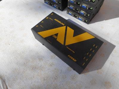 A/V Extender AdderLink - vysílač 8xRJ45 a dva přijímače