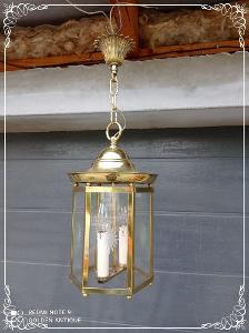 Starý mosazný zdobený kuchyňský lustr - lucernička    