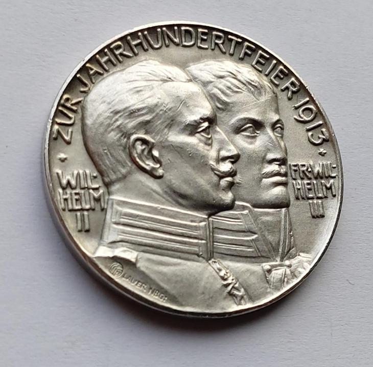 AR Medaile 1913 (b. Lauer) z. Sté výročí válek osvobození. Ag - Numismatika